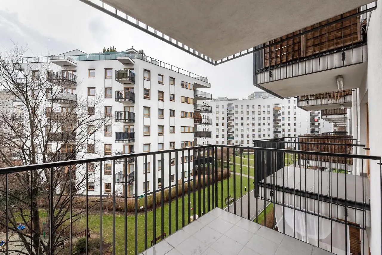 Wola Sunshine Apartment Free Parking Varşova Polonya