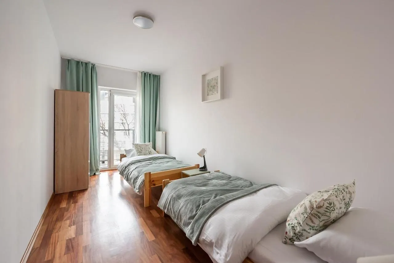 Wola Sunshine Apartment Free Parking Varşova Polonya